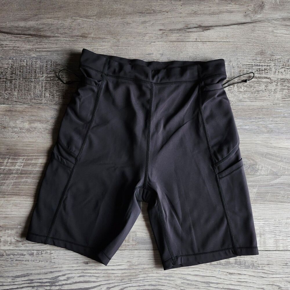 (M) Halara shorts